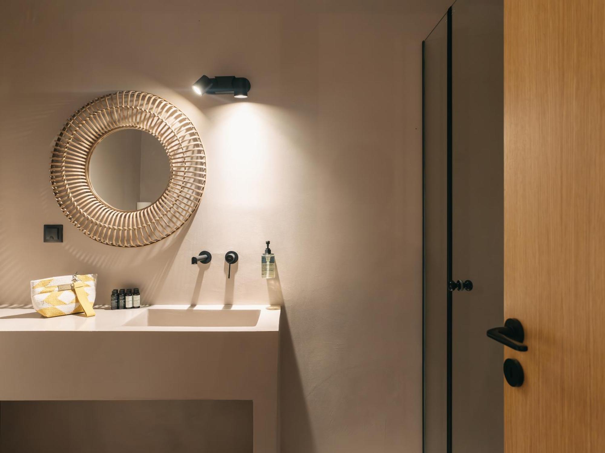 Kourmas Suites Limeni Luaran gambar